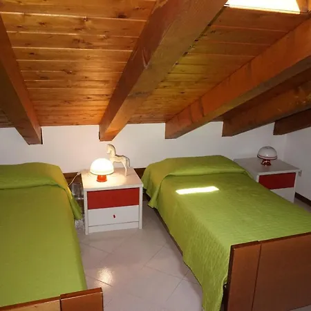 Beautiful Attic Near The Centre Of Appartement Lignano Sabbiadoro
